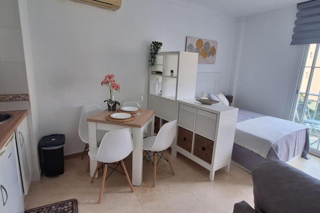 Room City Estepona Estudio Mar Dış mekan fotoğraf